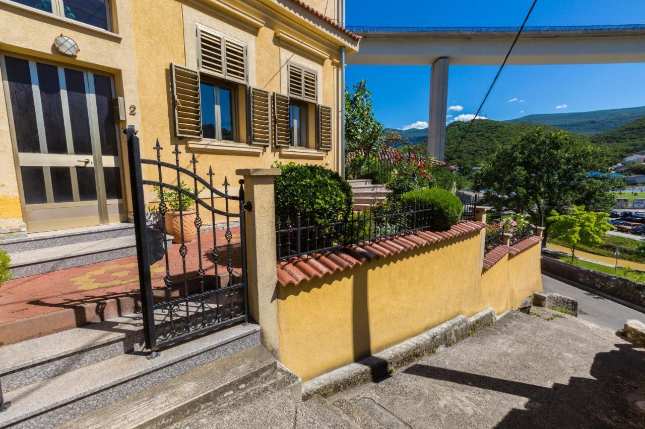 Petrinovic C Apartamento Crikvenica Exterior foto