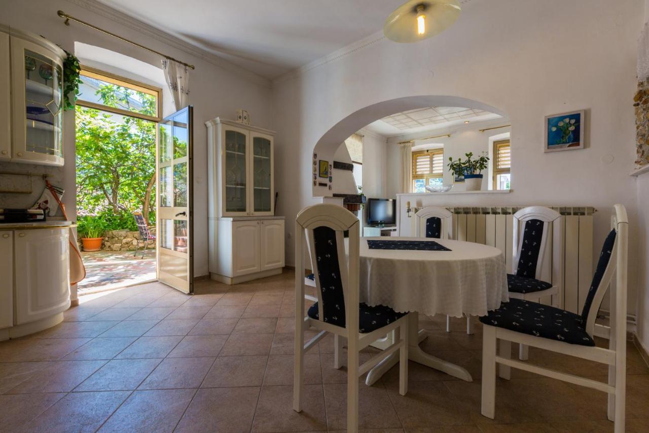 Petrinovic C Apartamento Crikvenica Exterior foto