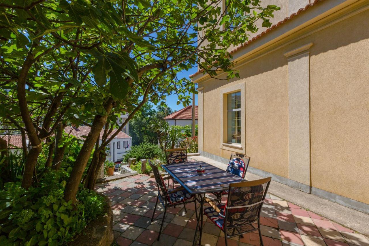 Petrinovic C Apartamento Crikvenica Exterior foto