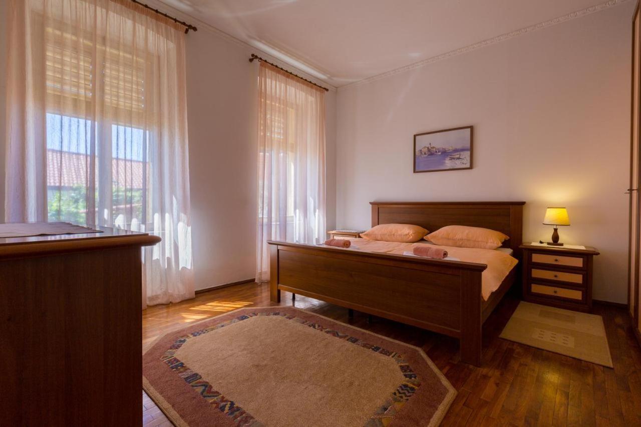 Petrinovic C Apartamento Crikvenica Exterior foto