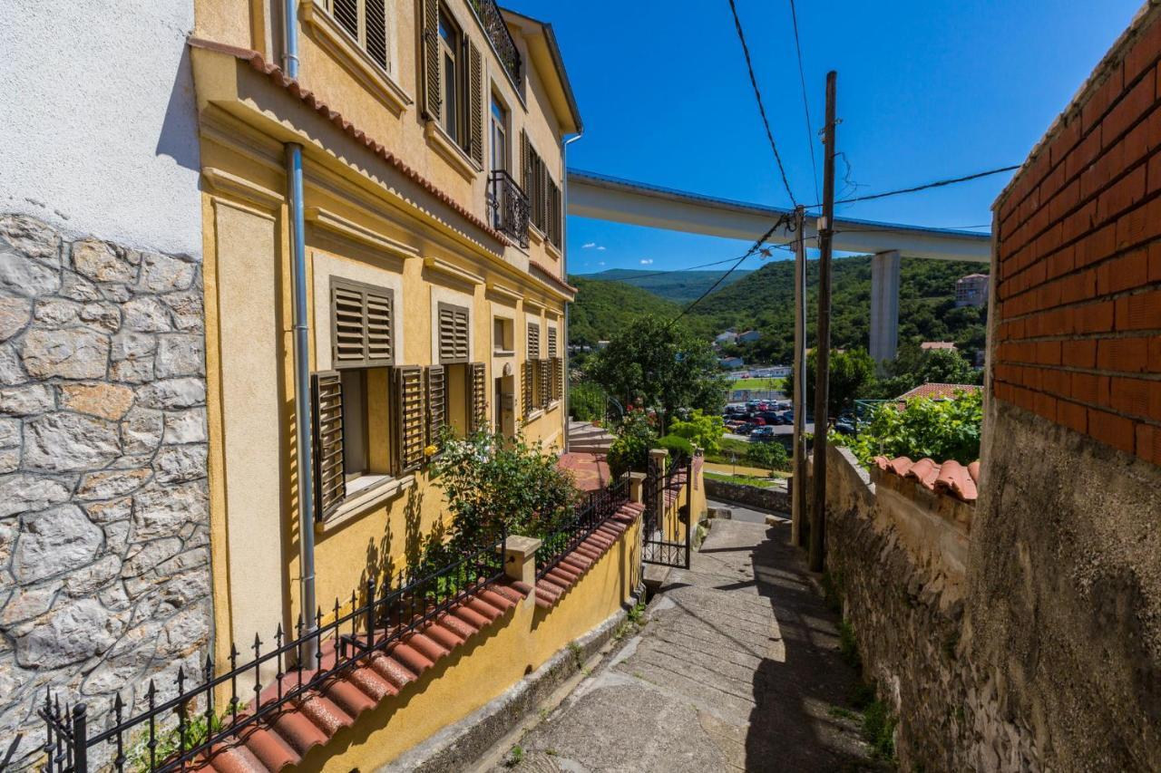 Petrinovic C Apartamento Crikvenica Exterior foto
